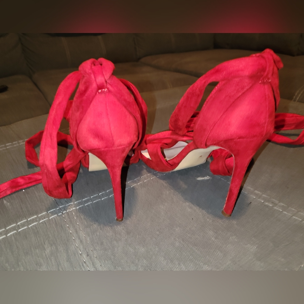 Privilege Lemon Drop Size 11 Red - image 3